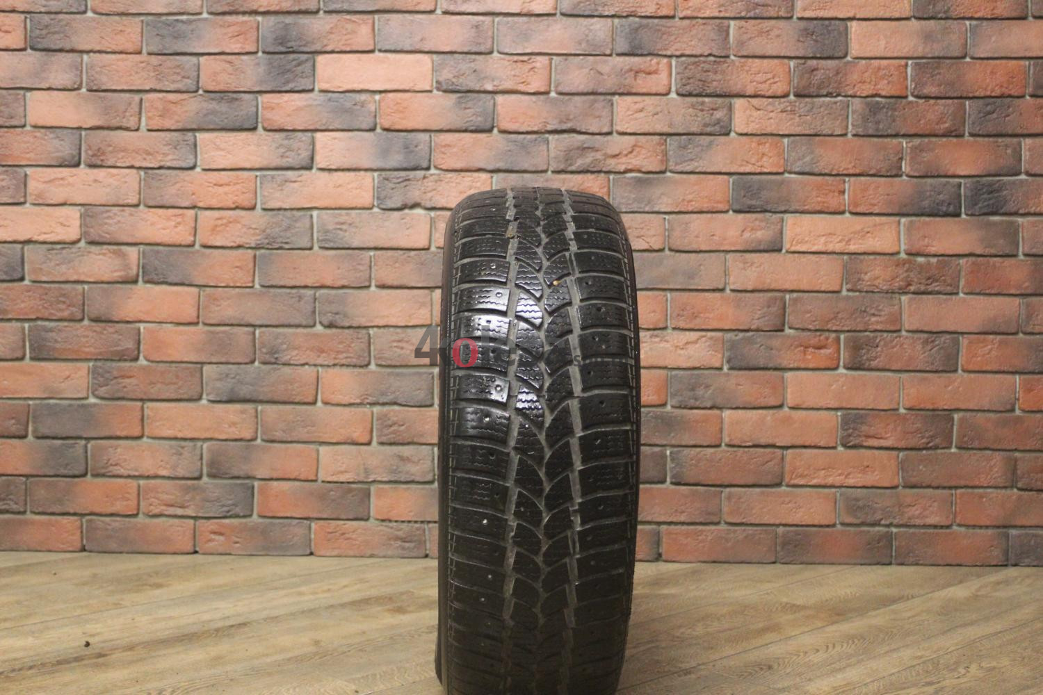 Зимние шипованные шины R16 205/60 Tigar Sigura Stud бу (4-5 мм.) остаток шипов 0-25%