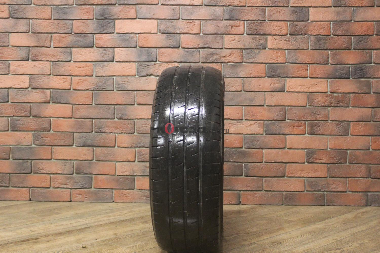Летние  шины R15C 215/65 Nokian Tyres Hakka Van бу (5-6 мм.)