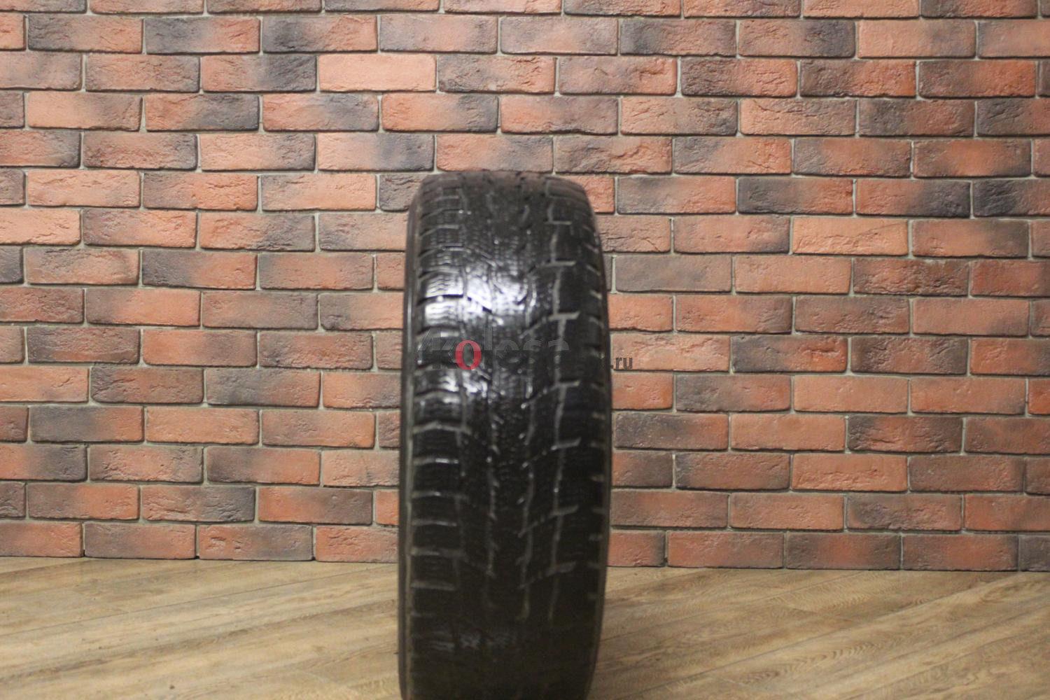 Зимние нешипованные шины R16C 205/65 Nokian Tyres WR C3 бу Лип. (4-5 мм.)