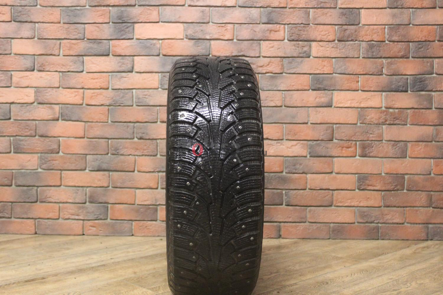 Зимние шипованные шины R17 235/60 Nokian Tyres Hakkapeliitta 5 бу (6-7 мм.) остаток шипов 70-100%