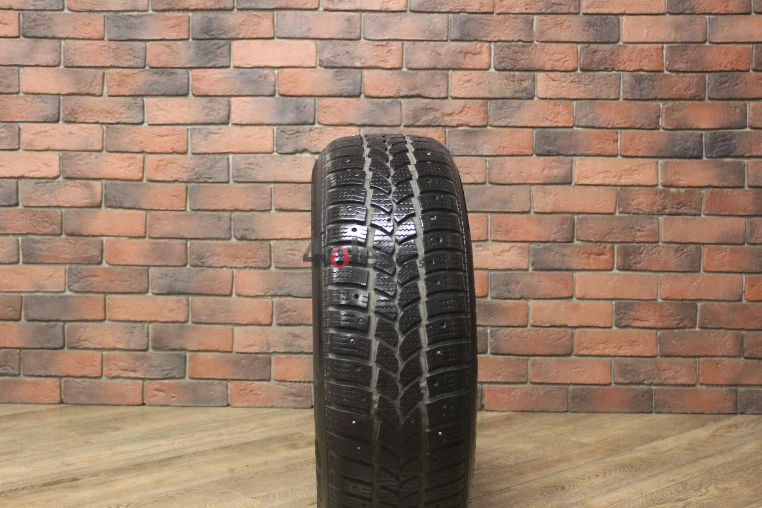 Зимние шипованные шины R16 205/60 Tigar Sigura Stud бу (4-5 мм.) остаток шипов 25-49%