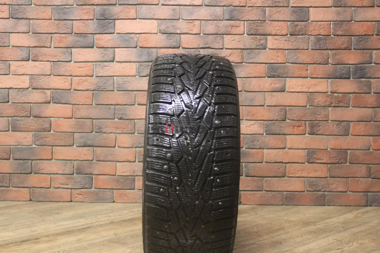 Зимние шипованные шины R17 235/55 Nokian Tyres Hakkapeliitta 7 бу (6-7 мм.) остаток шипов 50-69%