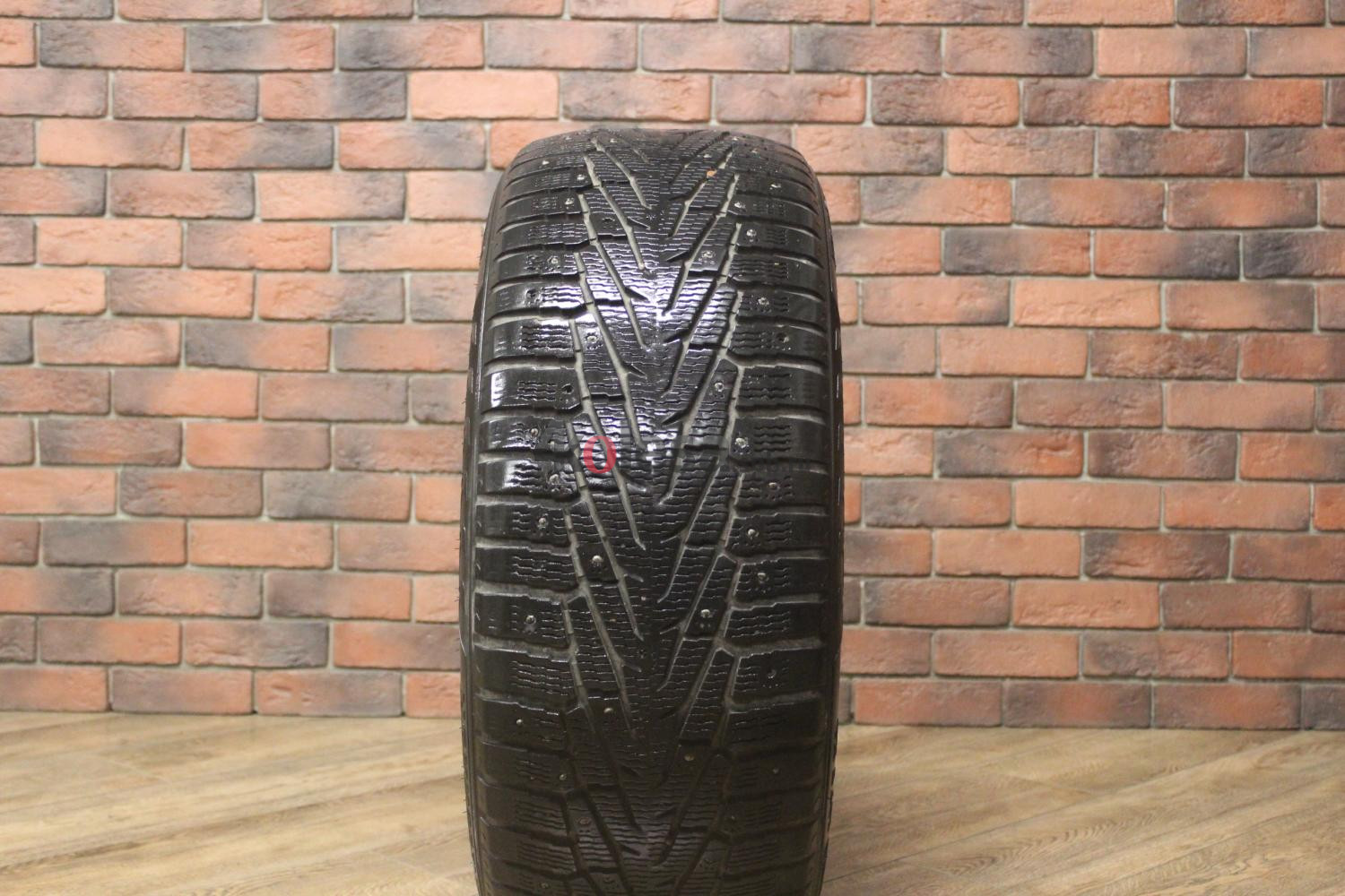 Зимние шипованные шины R19 255/50 Nokian Tyres Hakkapeliitta 7 RFT бу (6-7 мм.) остаток шипов 70-100%