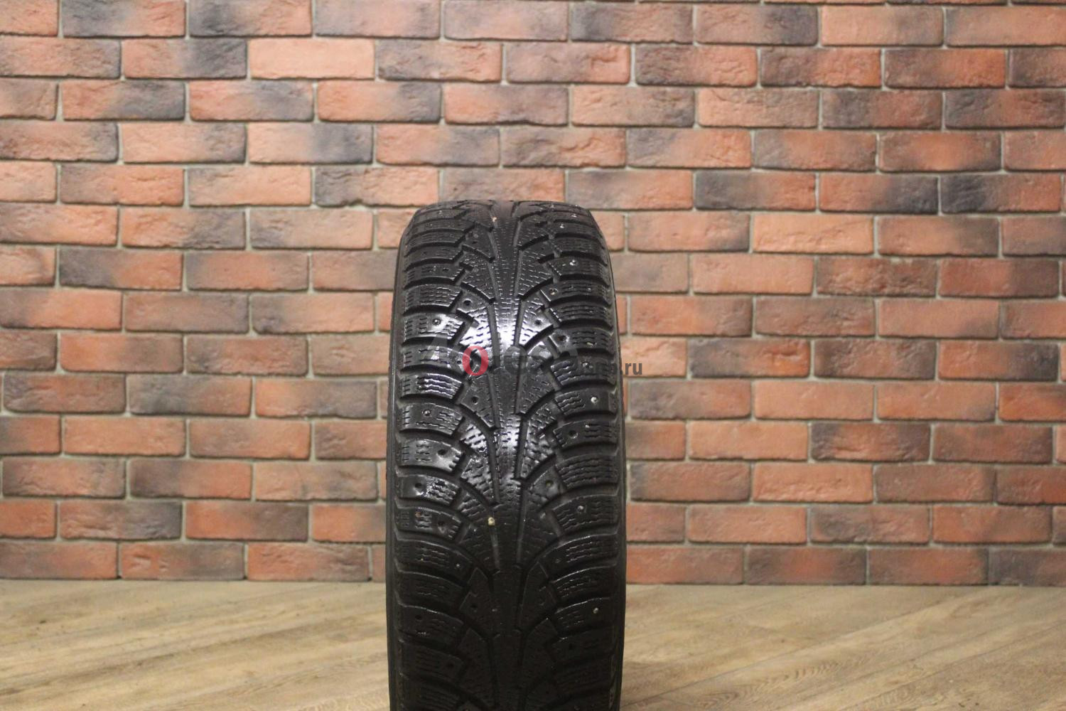 Зимние шипованные шины R16 195/55 Nokian Tyres Nordman 5 бу (4-5 мм.) остаток шипов 25-49%
