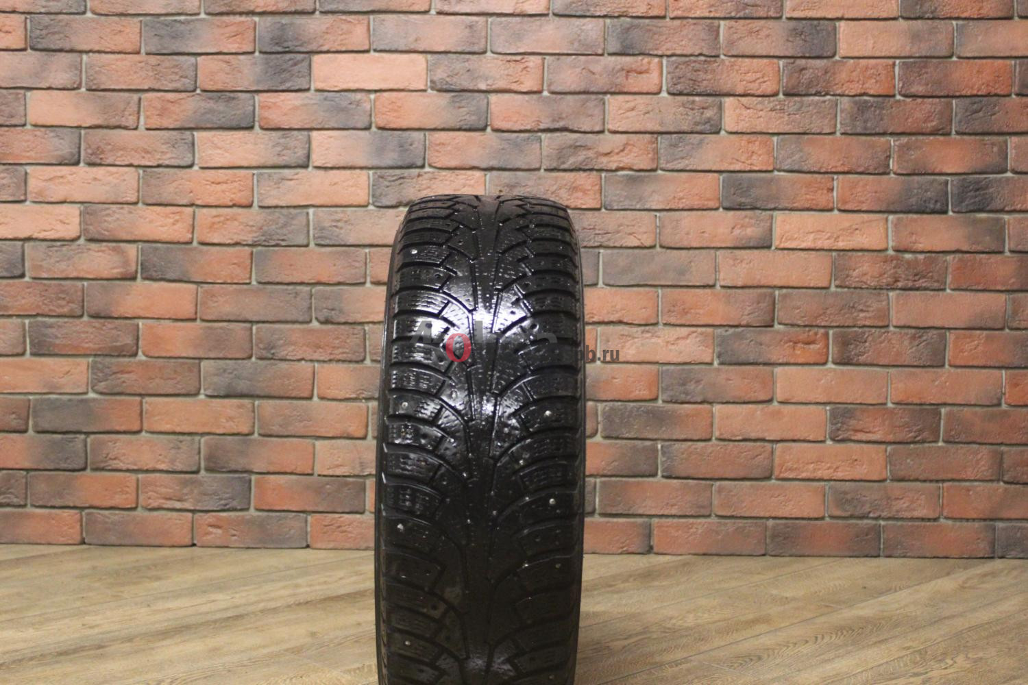 Зимние шипованные шины R16 195/65 Nokian Tyres Nordman 5 бу (4-5 мм.) остаток шипов 25-49%