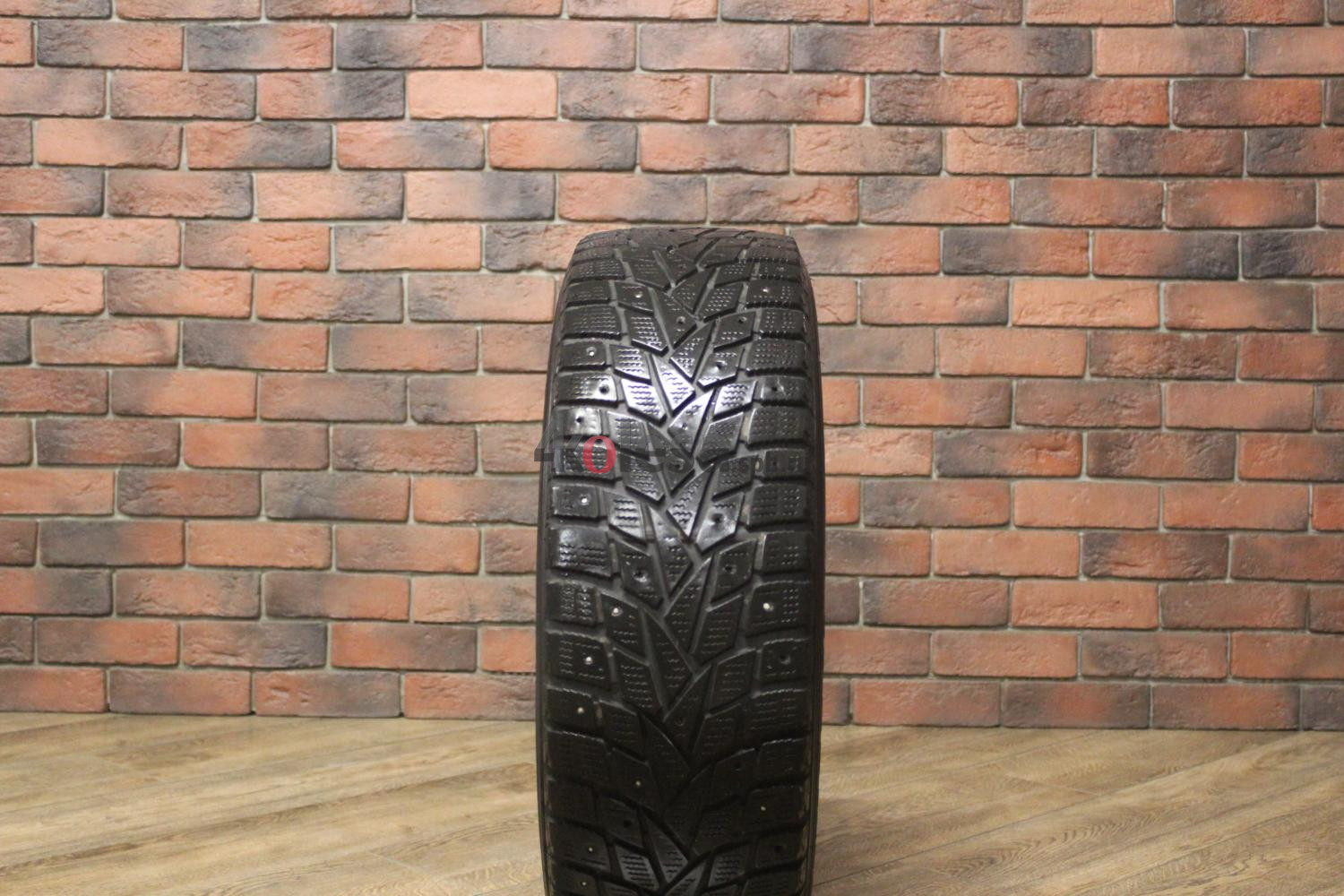 Зимние шипованные шины R16 205/60 Dunlop SP Winter ICE 02 бу (4-5 мм.) остаток шипов 0-25%