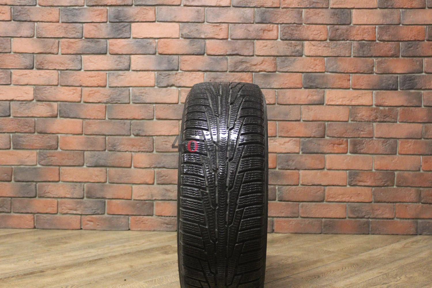 Зимние нешипованные шины R16 205/55 Nokian Tyres Hakkapeliitta R RFT бу Лип. (4-5 мм.)