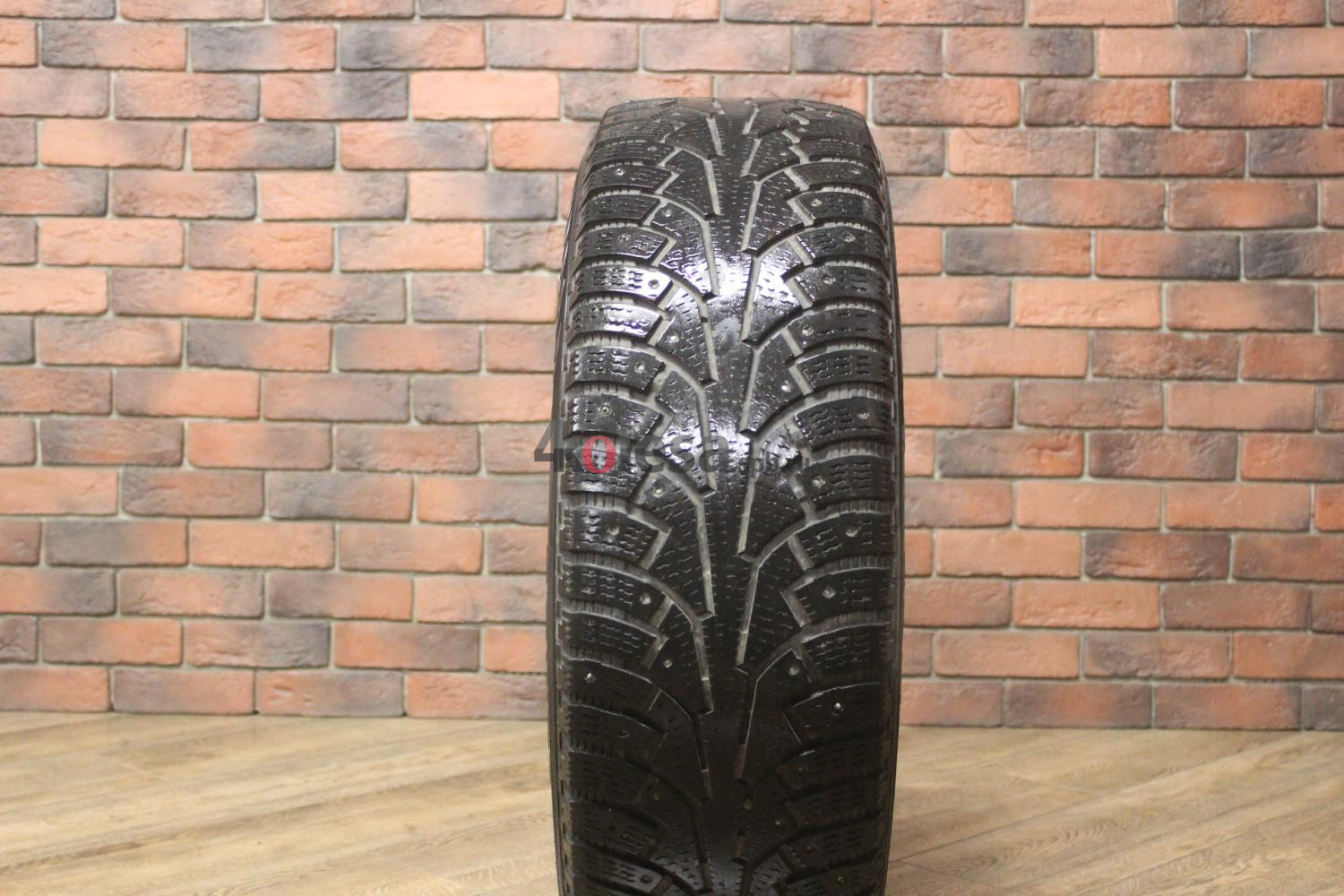 Зимние шипованные шины R18 235/65 Nokian Tyres Nordman 5 бу (4-5 мм.) остаток шипов 25-49%