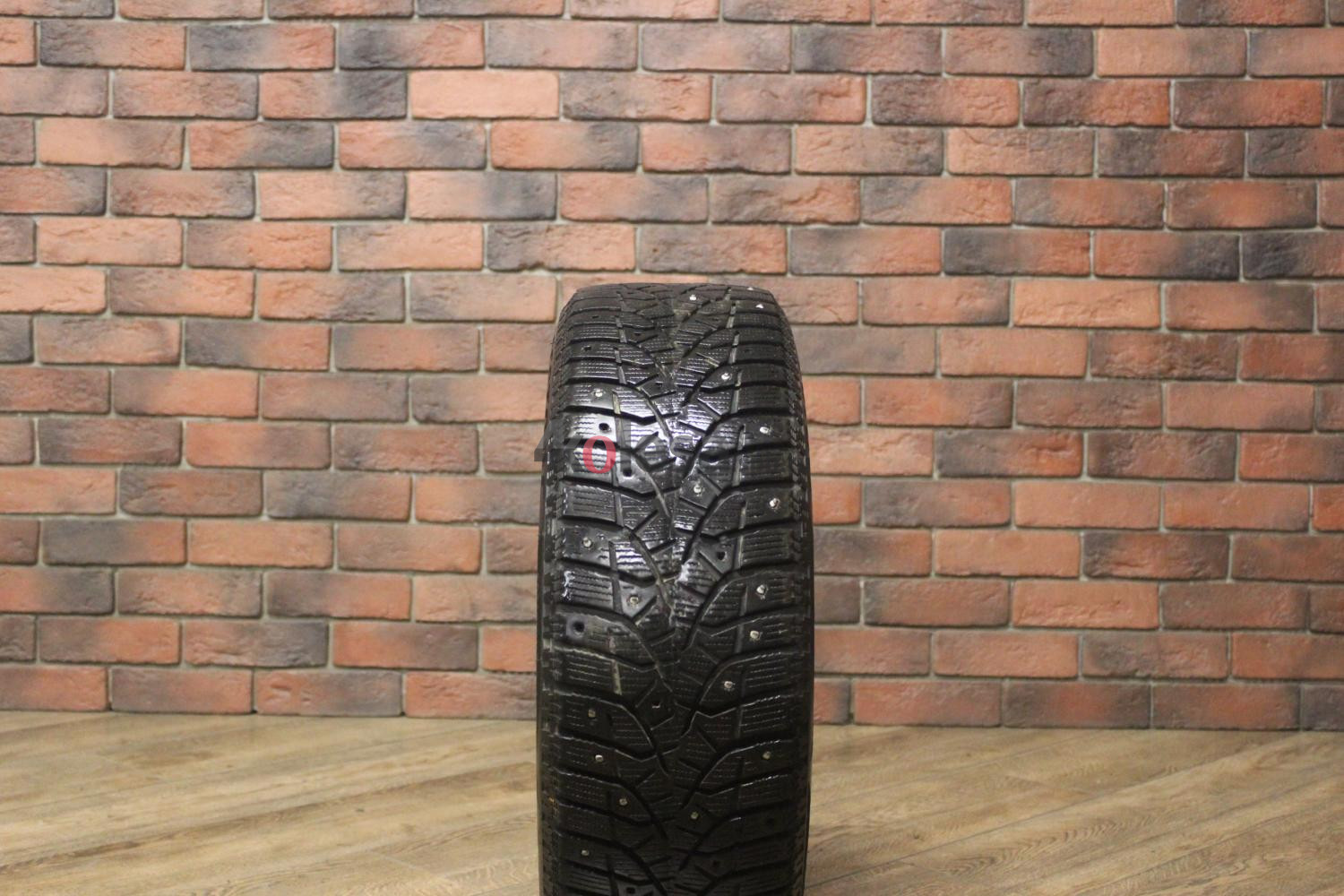 Зимние шипованные шины R15 185/60 Bridgestone Spike-02 бу (6-7 мм.) остаток шипов 25-49%