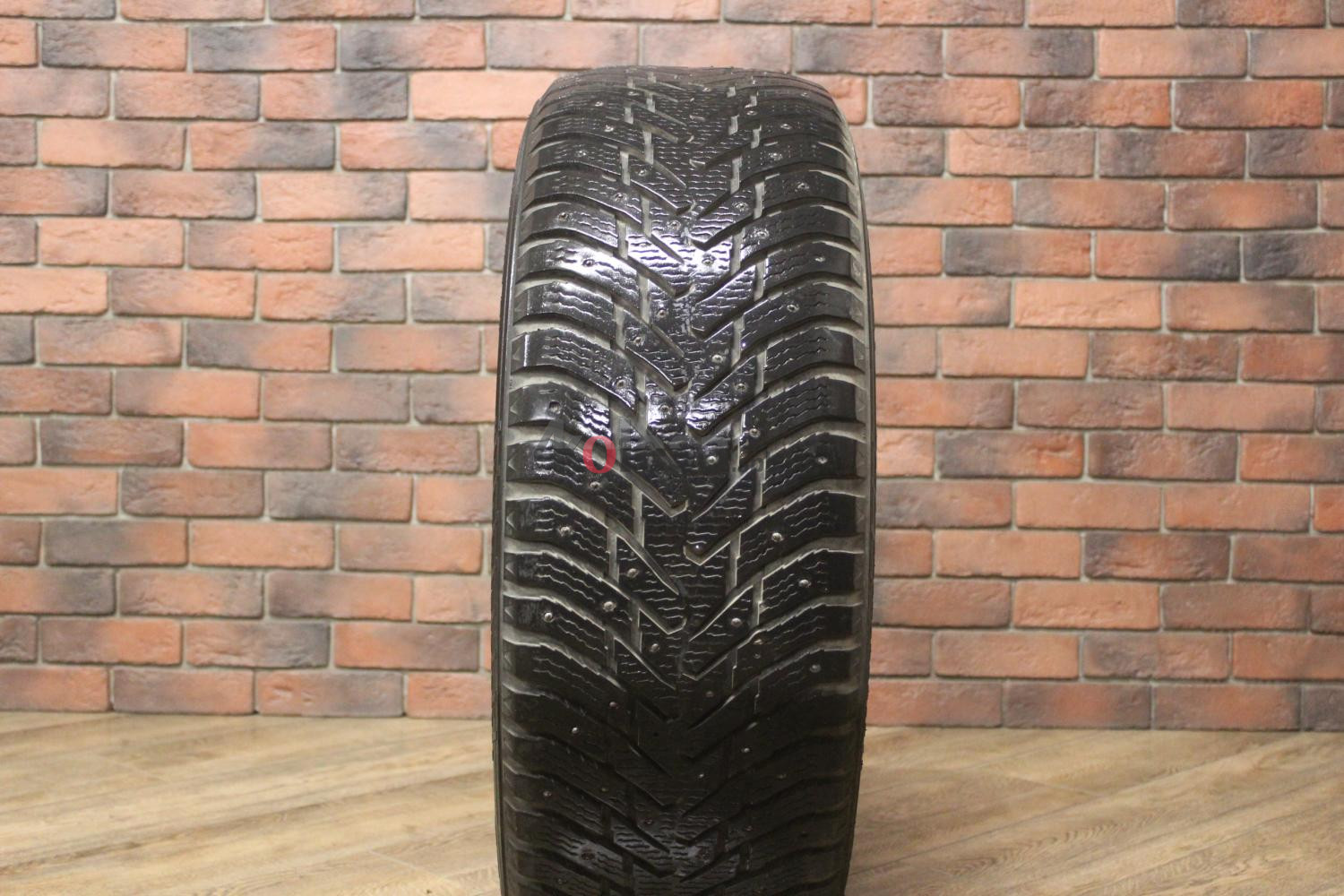 Зимние шипованные шины R20 255/55 Nokian Tyres Hakkapeliitta 8 бу (6-7 мм.) остаток шипов 70-100%