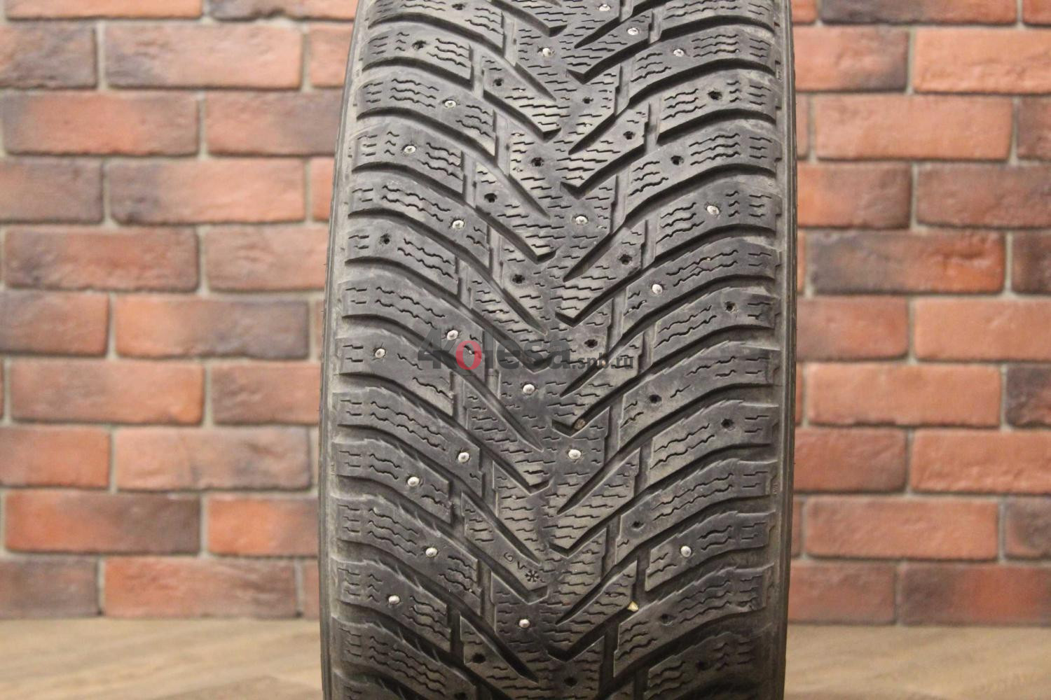 Зимние шипованные шины R19 245/45 Nokian Tyres Hakkapeliitta 8 бу (6-7 мм.) остаток шипов 50-69%