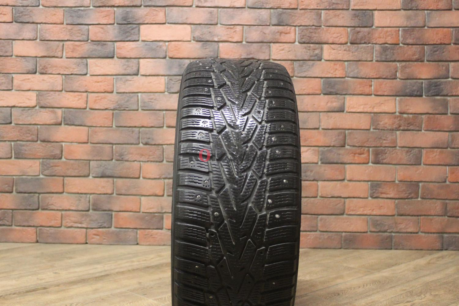 Зимние шипованные шины R18 235/50 Nokian Tyres Hakkapeliitta 7 бу (4-5 мм.) остаток шипов 50-69%