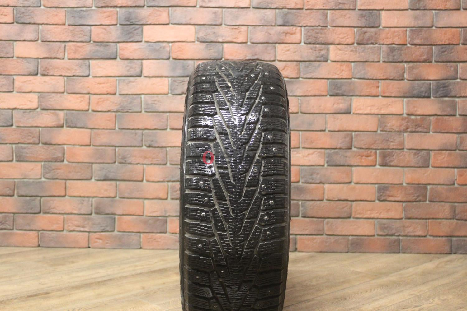 Зимние шипованные шины R17 225/60 Nokian Tyres Hakkapeliitta 7 бу (6-7 мм.) остаток шипов 70-100%
