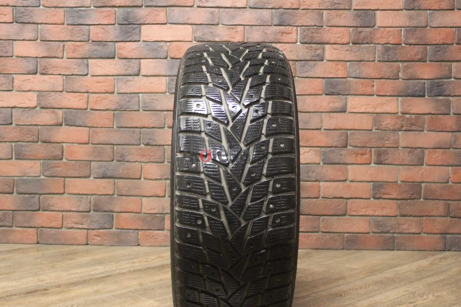 Зимние шипованные шины R19 255/50 Dunlop Grandtrek Ice 02 бу (6-7 мм.) остаток шипов 0-25%