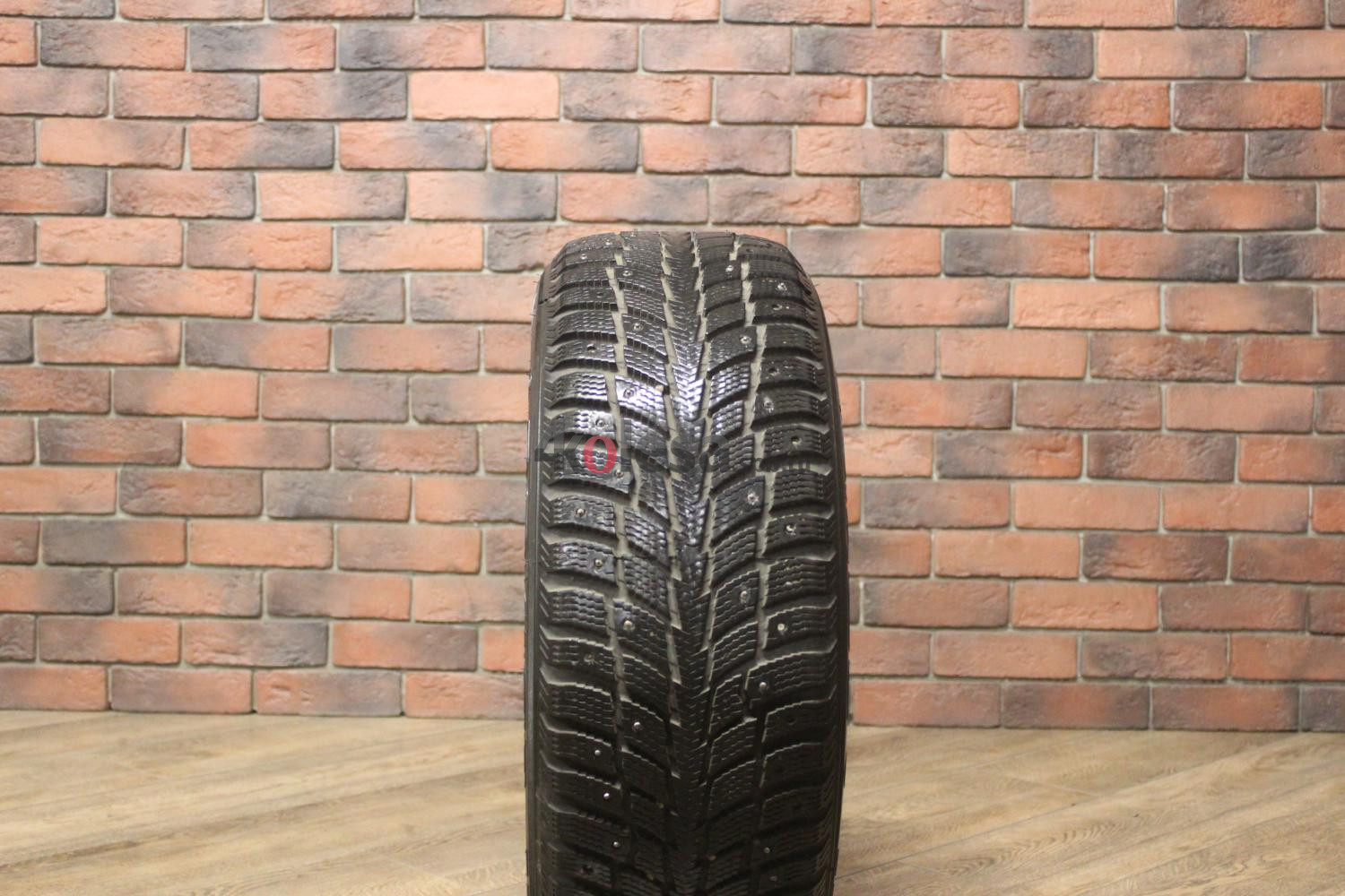 Зимние шипованные шины R16 215/55 Nokian Tyres Hakkapeliitta 2 бу (4-5 мм.) остаток шипов 50-69%