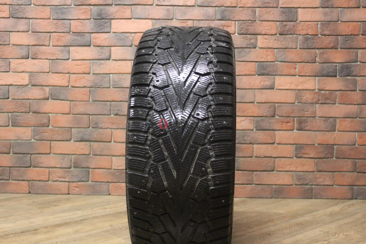 Зимние шипованные шины R20 285/45 Pirelli Ice Zero бу (6-7 мм.) остаток шипов 25-49%
