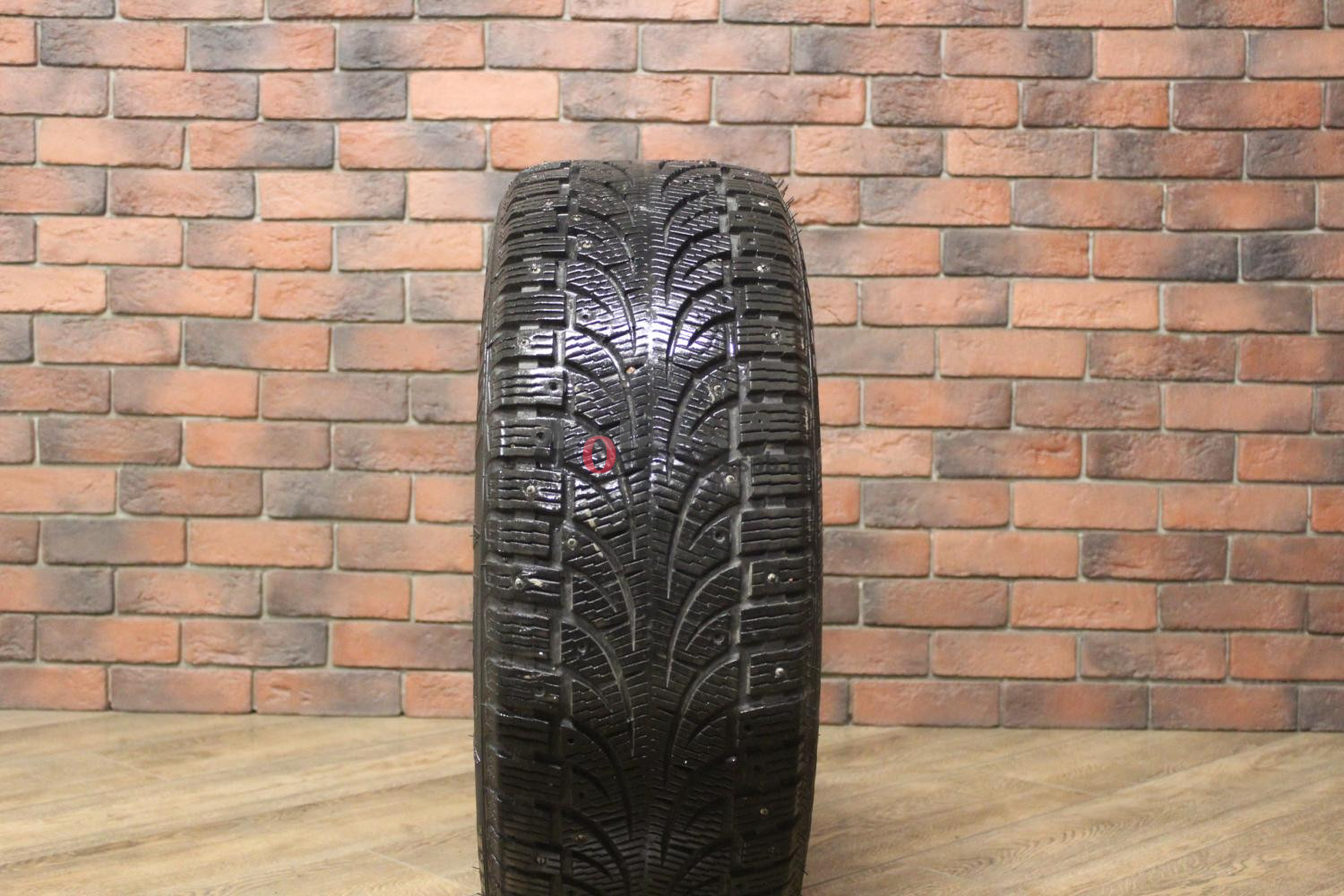 Зимние шипованные шины R19 245/45 Pirelli Winter Carving Edge RFT бу (6-7 мм.) остаток шипов 50-69%