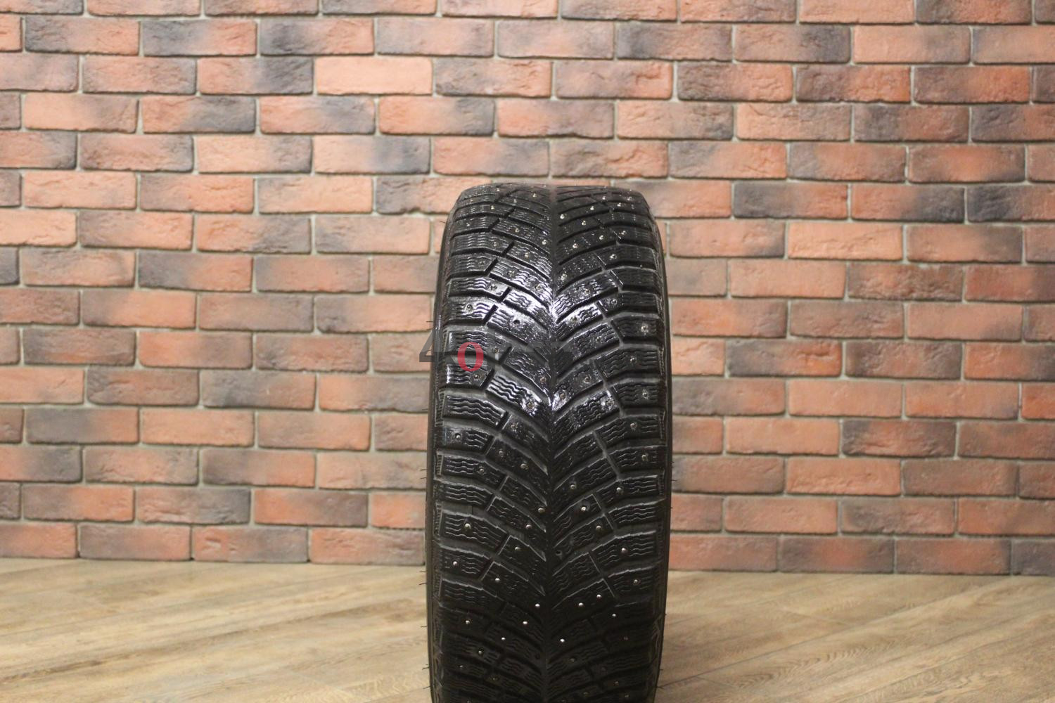 Зимние шипованные шины R17 245/45 Michelin X-Ice North 4 бу (4-5 мм.) остаток шипов 70-100%
