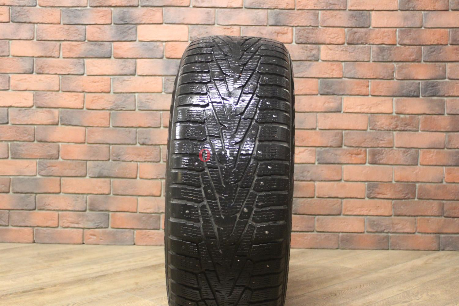 Зимние шипованные шины R18 255/60 Nokian Tyres Hakkapeliitta 7 бу (6-7 мм.) остаток шипов 25-49%