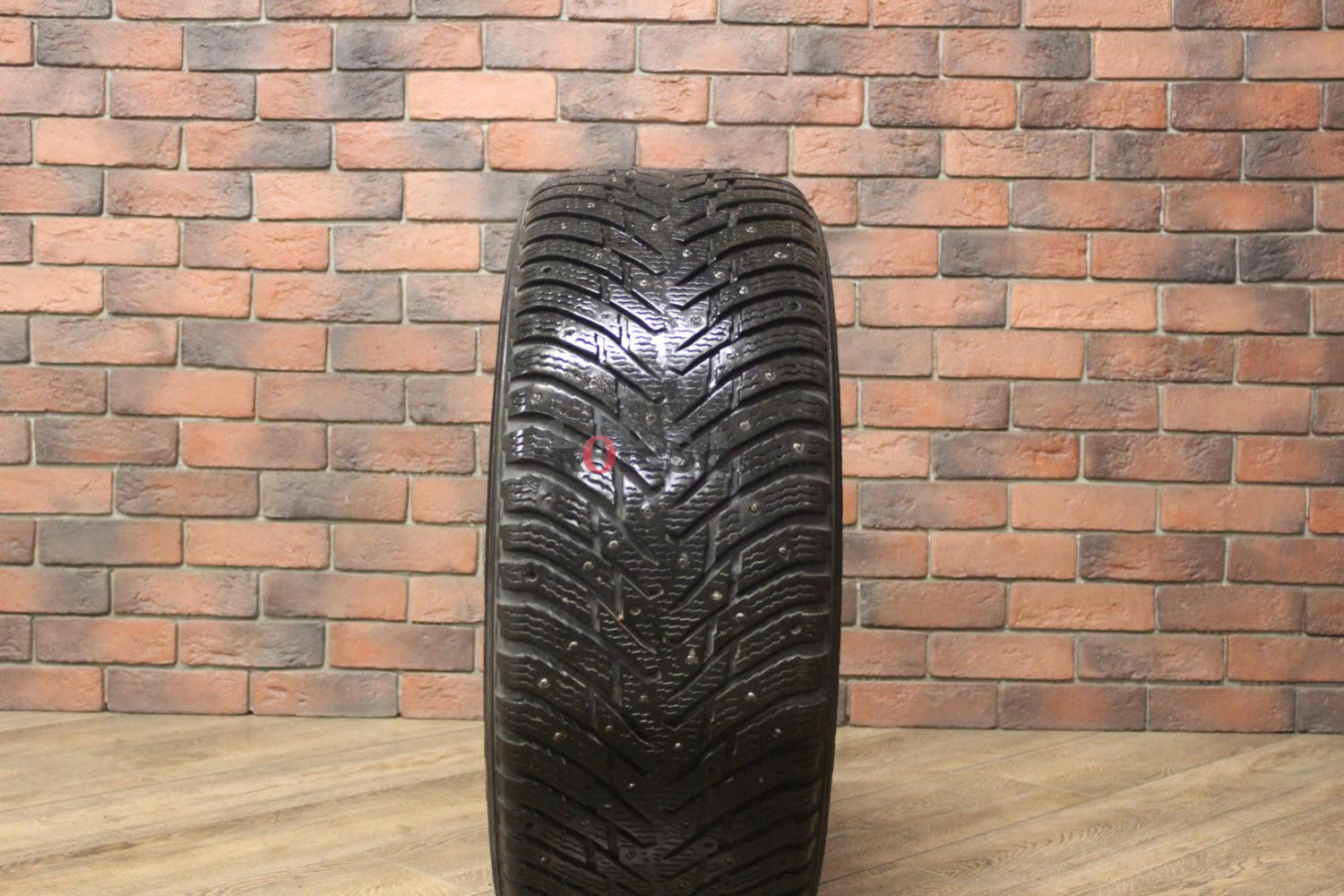 Зимние шипованные шины R18 245/50 Nokian Tyres Hakkapeliitta 8 RFT бу (6-7 мм.) остаток шипов 50-69%