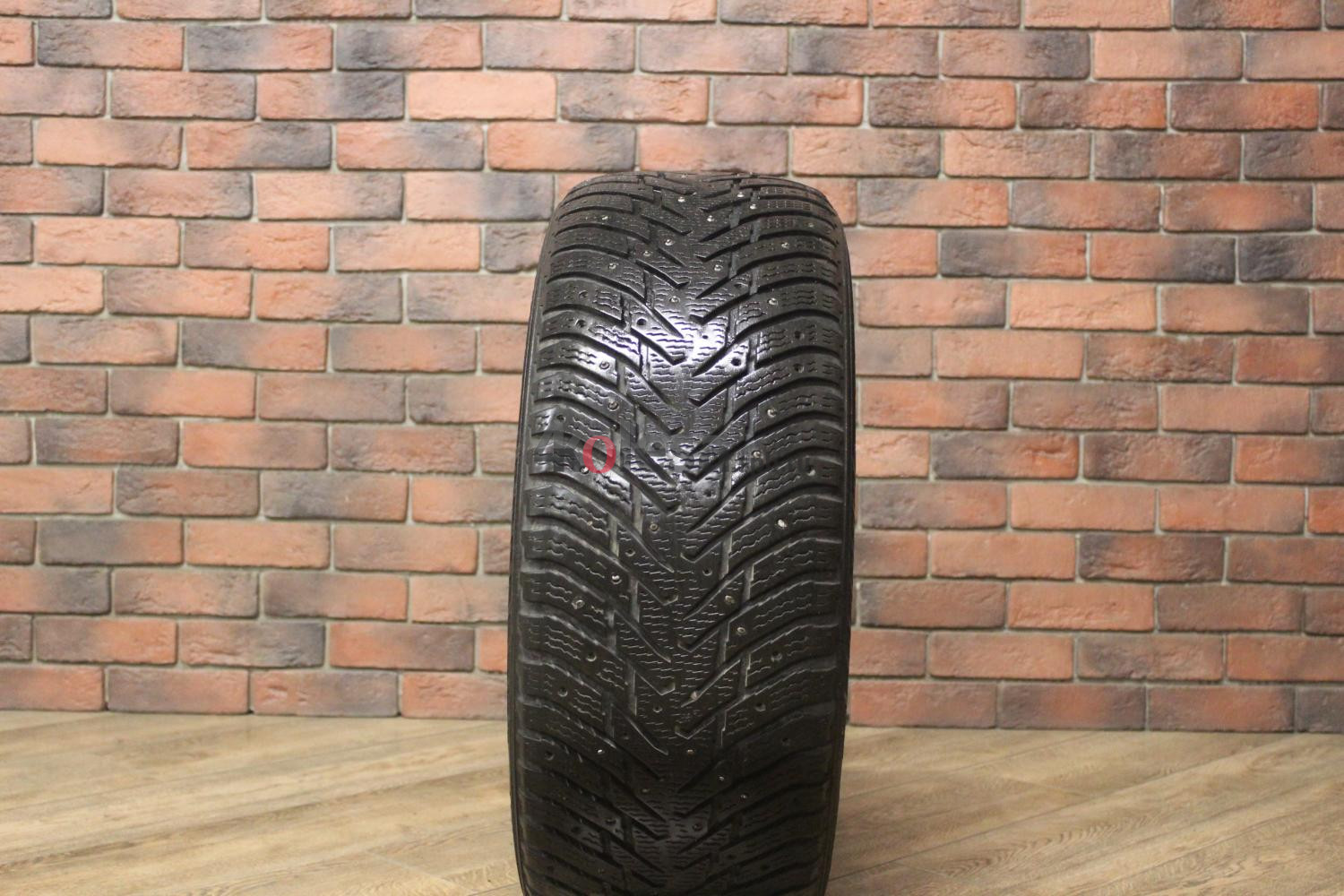 Зимние шипованные шины R18 245/50 Nokian Tyres Hakkapeliitta 8 RFT бу (6-7 мм.) остаток шипов 25-49%