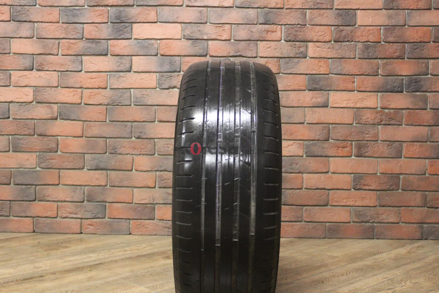 Летние  шины R18 235/50 Nokian Tyres Hakka Black 2 бу (3-4 мм.) купить в Санкт-Петербурге