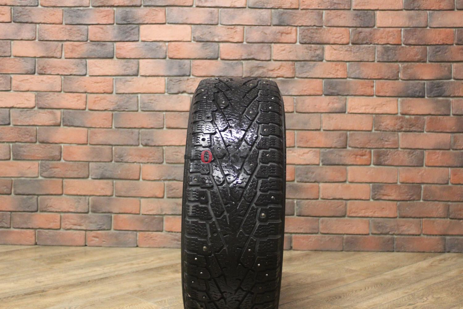 Зимние шипованные шины R15C 215/65 Nokian Tyres Hakkapeliitta C3 бу (4-5 мм.) остаток шипов 70-100%