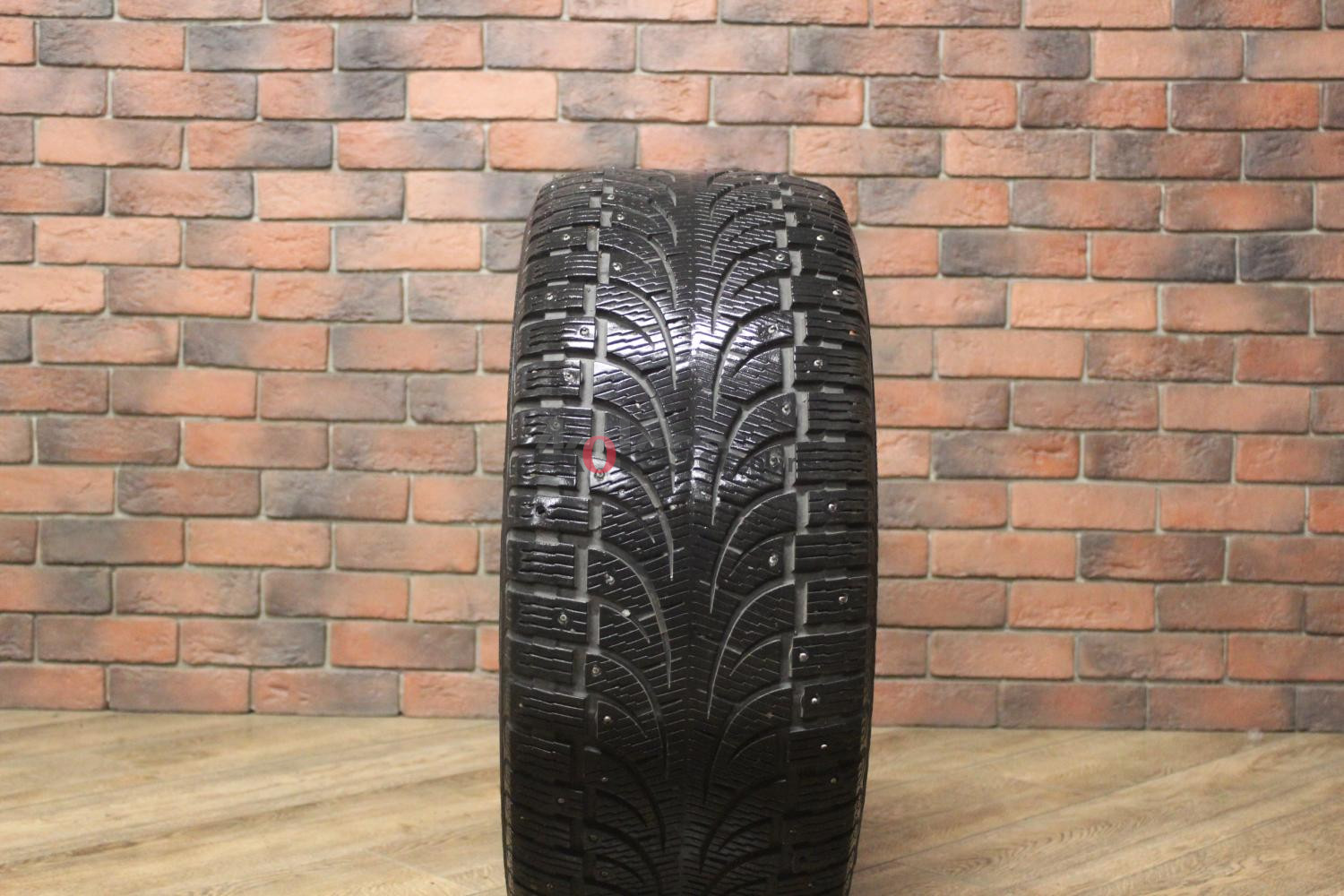Зимние шипованные шины R19 275/40 Pirelli Winter Carving Edge RFT бу (6-7 мм.) остаток шипов 70-100%