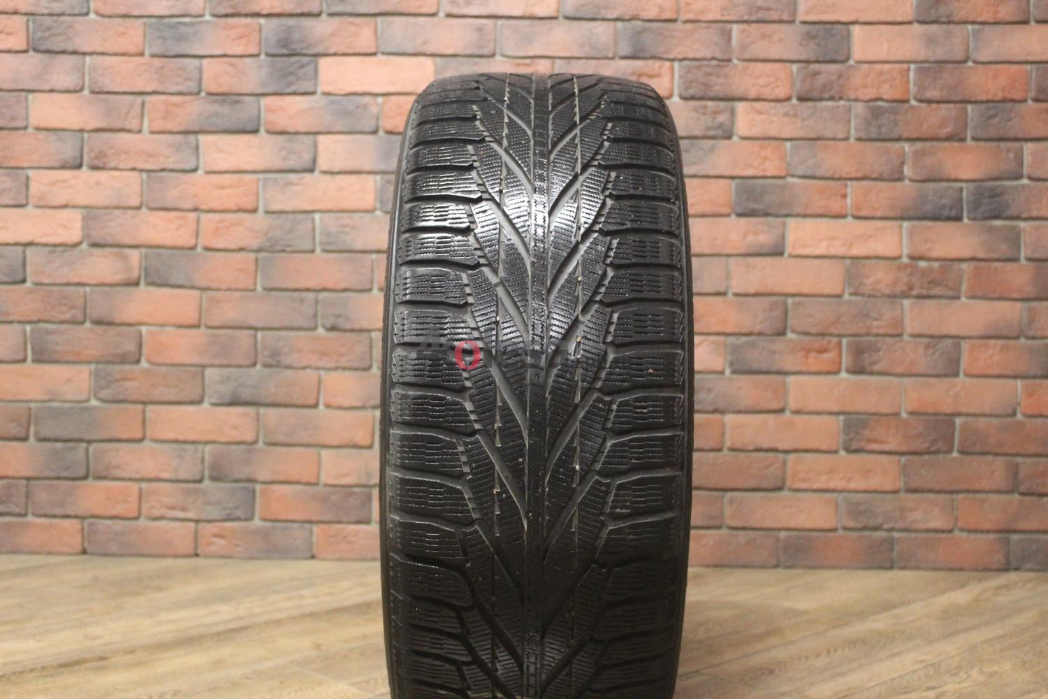 Зимние нешипованные шины R21 265/45 Nokian Tyres Hakkapeliitta R2 бу Лип. (6-7 мм.)