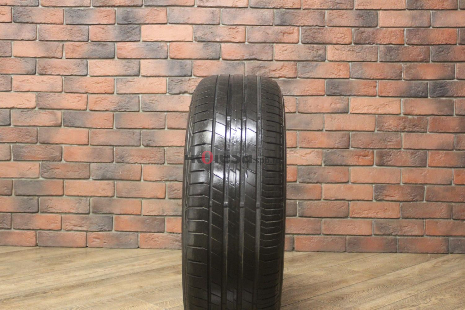 Летние  шины R16 215/60 Dunlop SP Sport LM705W бу (5-6 мм.)