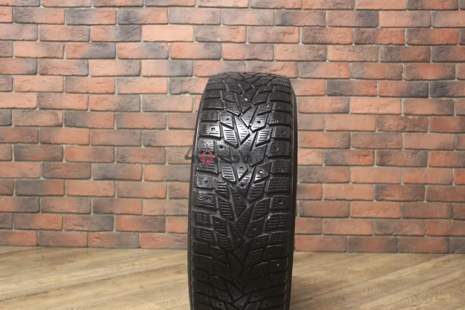 Зимние шипованные шины R16 215/60 Dunlop SP Winter ICE 02 бу (4-5 мм.) остаток шипов 0-25%