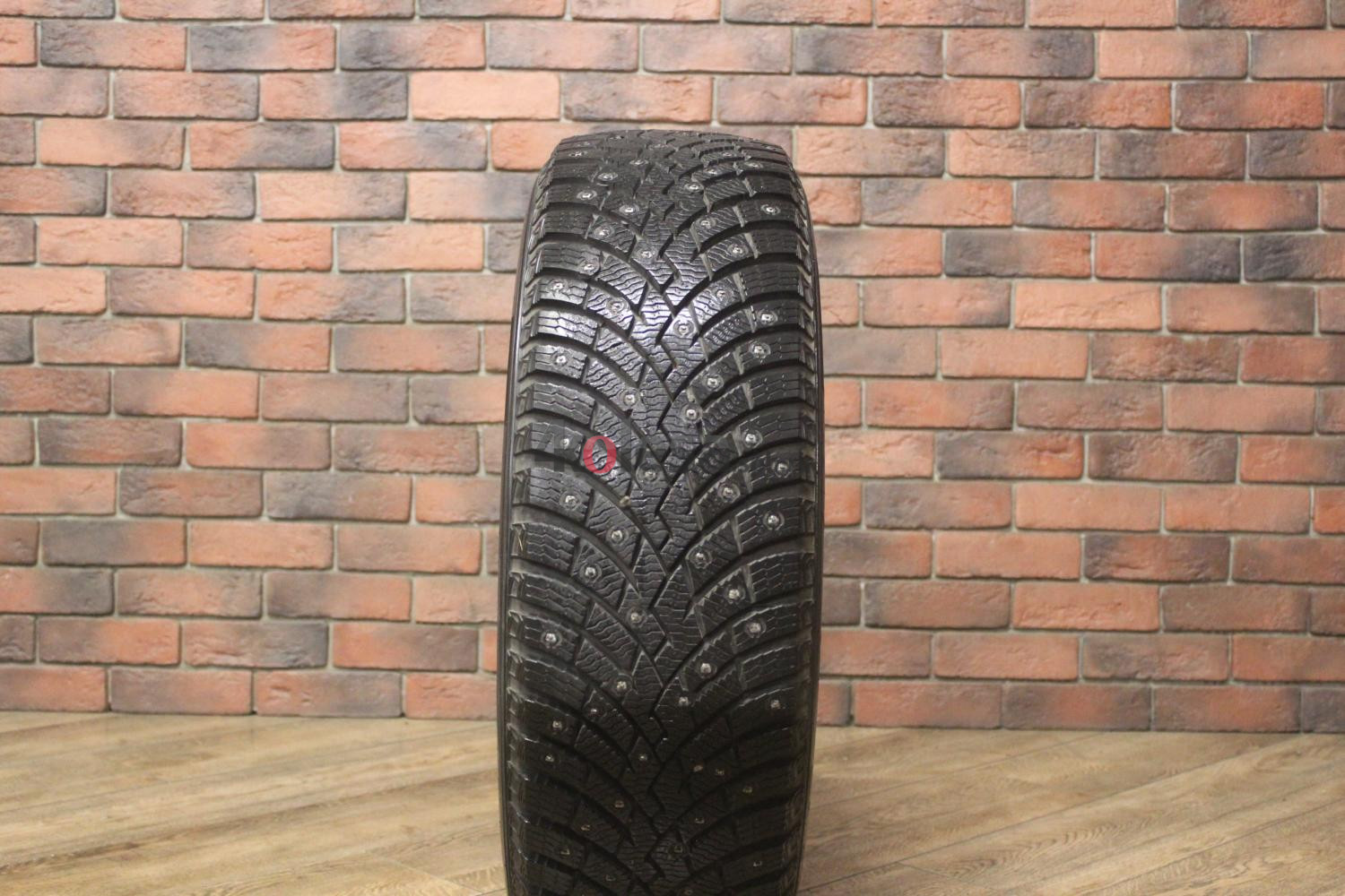 Зимние шипованные шины R18 225/60 Pirelli Scorpion Ice Zero 2 RFT бу (8-9 мм.) остаток шипов 70-100%