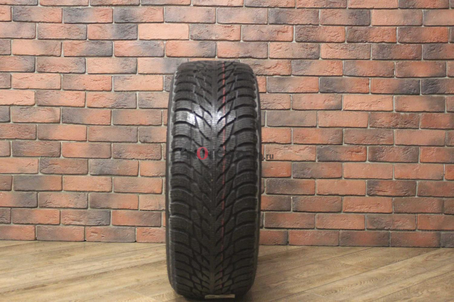 Зимние нешипованные шины R18 235/55 Nokian Tyres Hakkapeliitta R3  Лип. (новые)