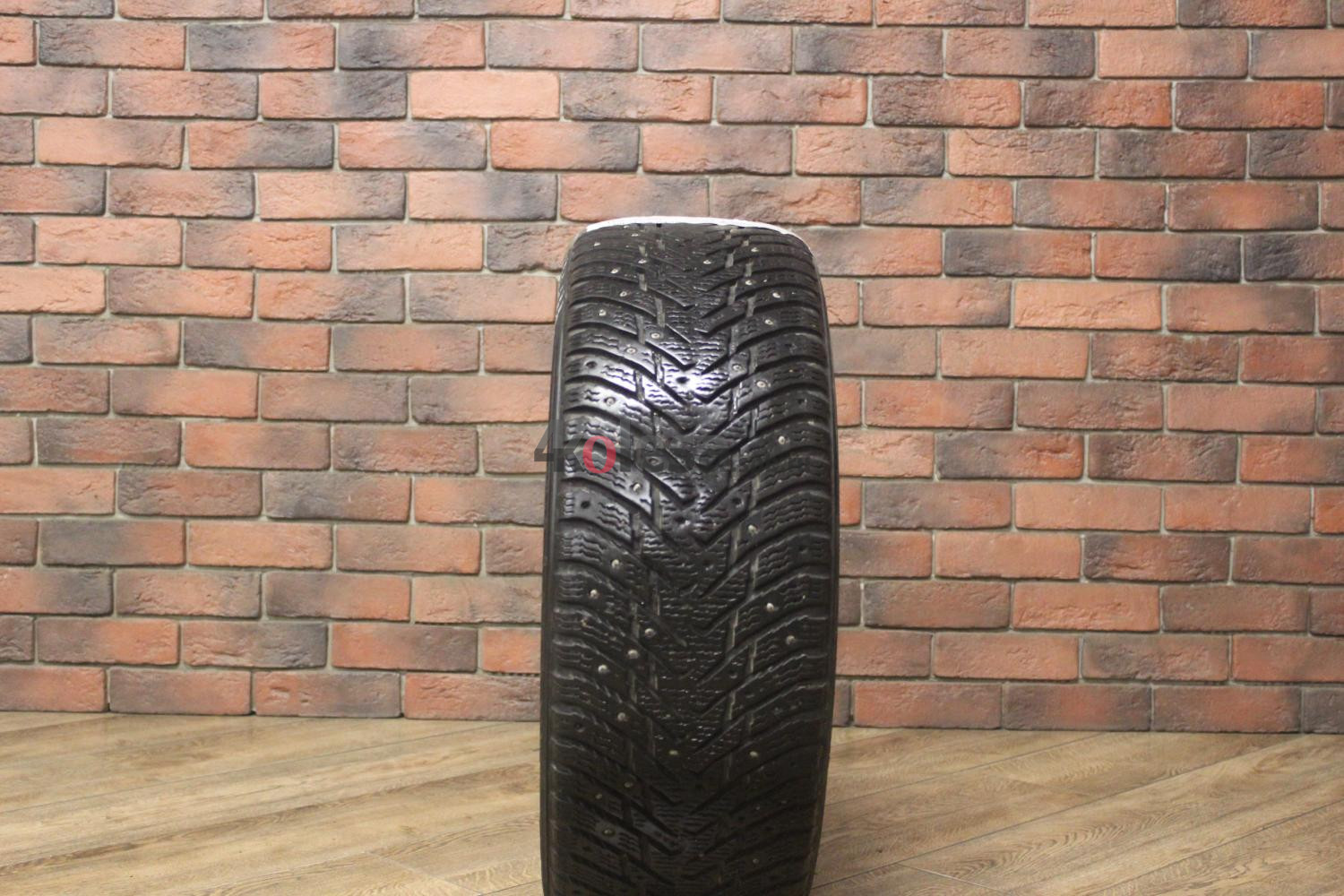 Зимние шипованные шины R17 215/55 Nokian Tyres Hakkapeliitta 8 бу (6-7 мм.) остаток шипов 25-49%