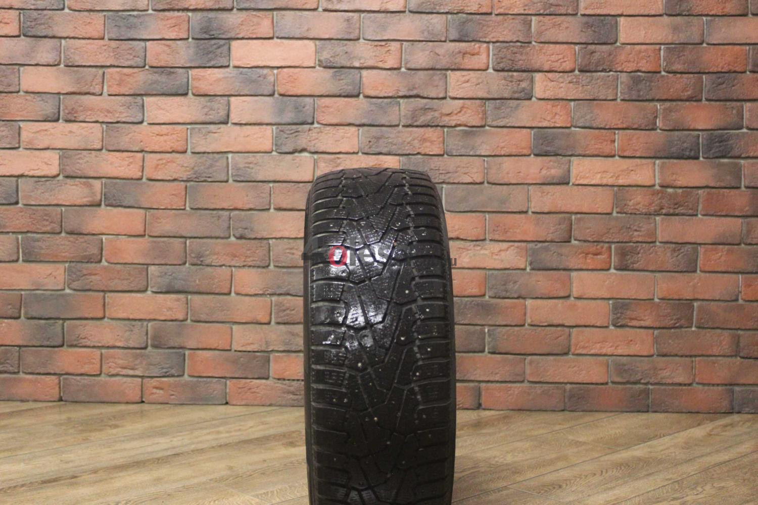 Зимние шипованные шины R15 195/55 Pirelli Ice Zero бу (4-5 мм.) остаток шипов 0-25%