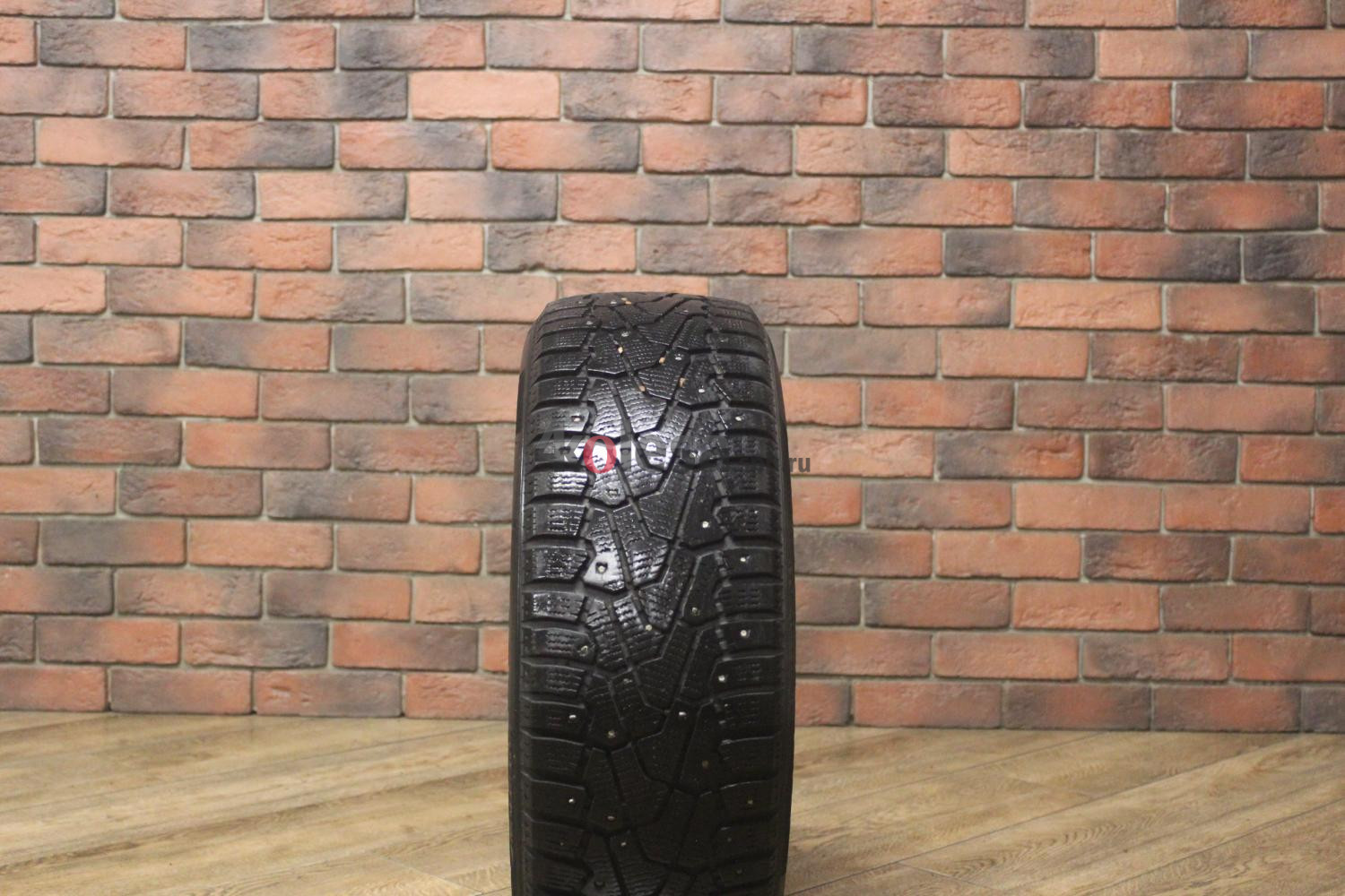 Зимние шипованные шины R15 195/55 Pirelli Ice Zero бу (4-5 мм.) остаток шипов 25-49%