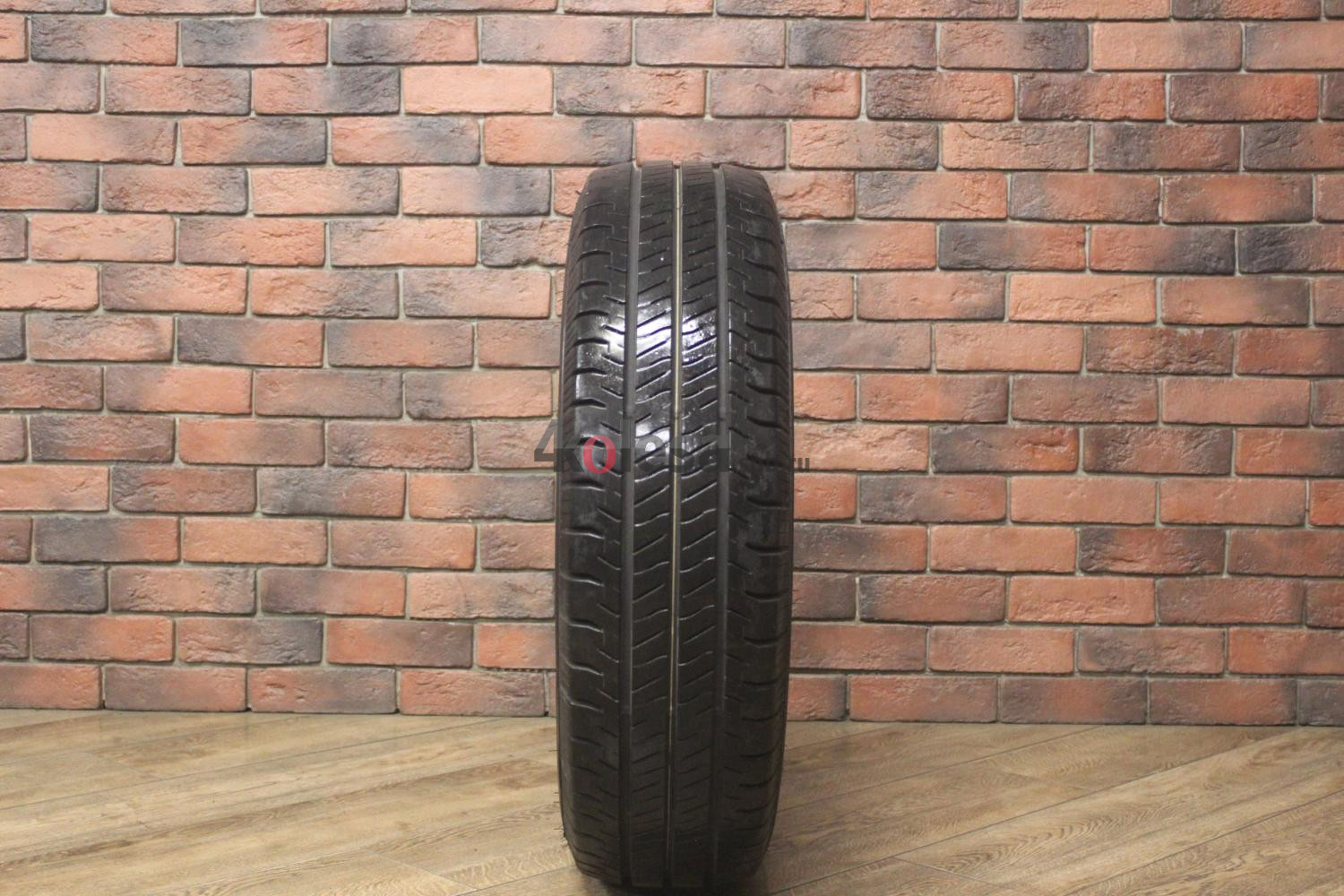 Летние  шины R16C 215/75 Dunlop sp van01 бу (7-8 мм.)
