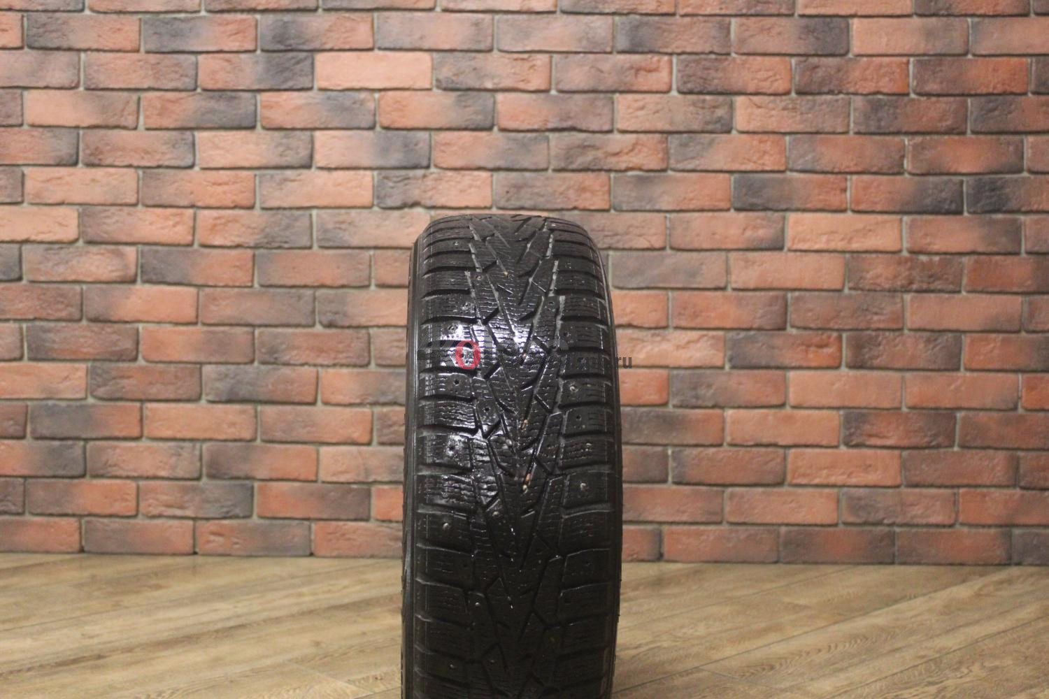 Зимние шипованные шины R15 175/65 Nokian Tyres Hakkapeliitta 7 бу (6-7 мм.) остаток шипов 25-49%
