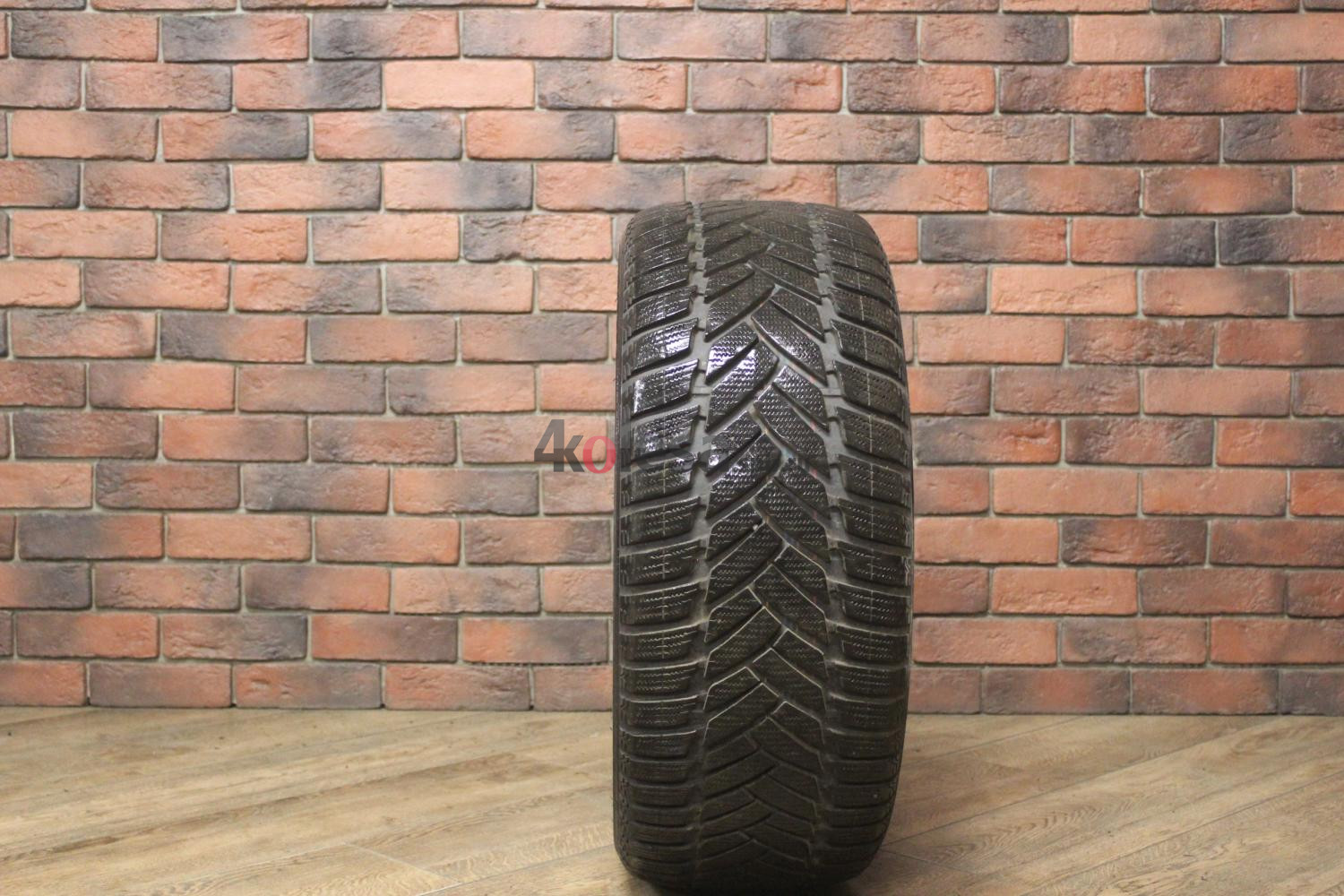 Зимние нешипованные шины R18 245/45 Dunlop SP Winter Sport M3 RFT бу Лип. (6-7 мм.)