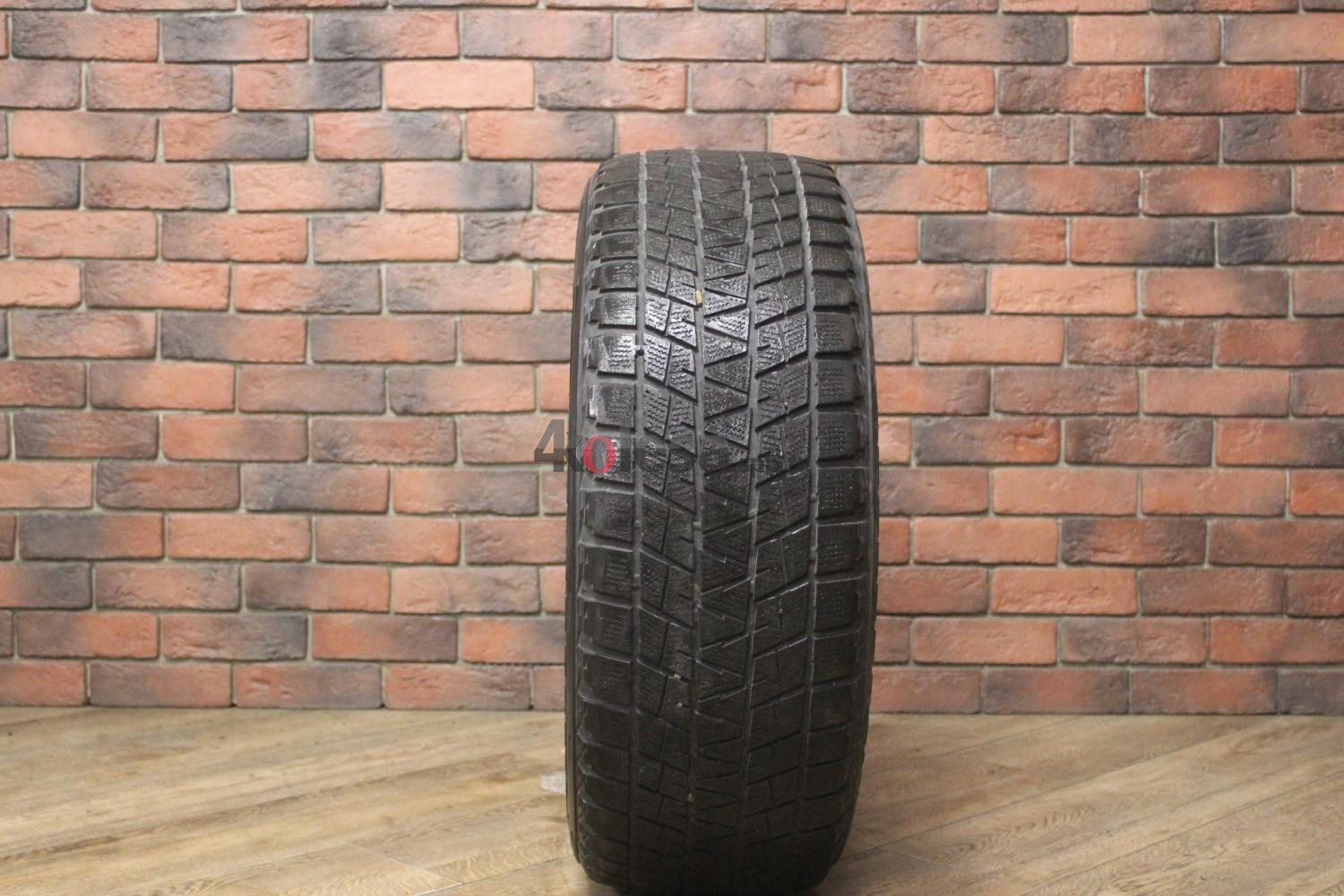 Зимние нешипованные шины R18 255/55 Bridgestone Blizzak DM-V1 бу Лип. (4-5 мм.)
